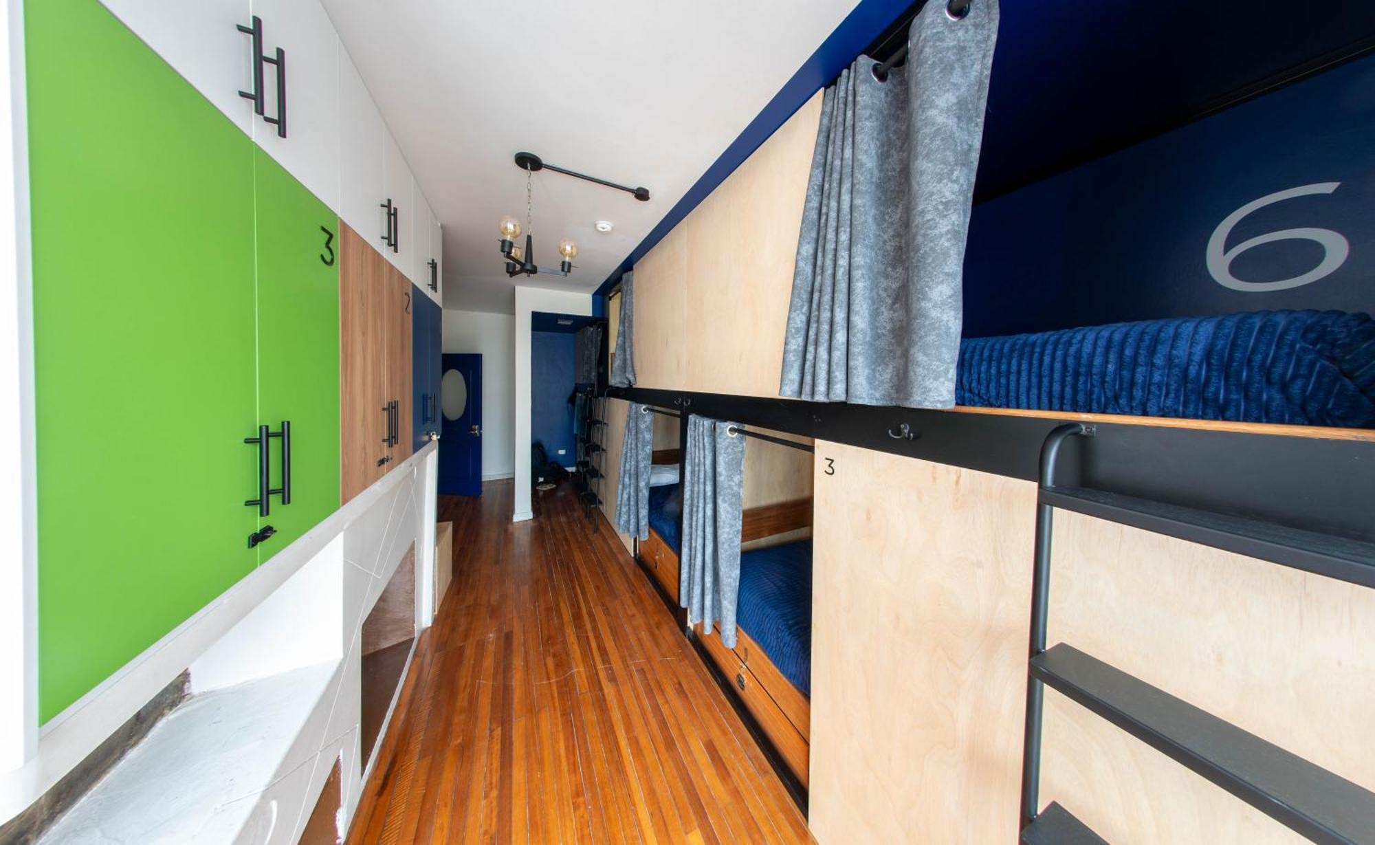 Community Hostel Quito Exterior photo